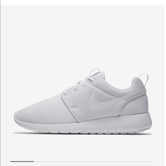Women’s White Nike Roshe One - Picture 7 of 8